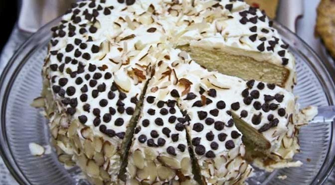 Marvelous Cannoli Cake Recipe